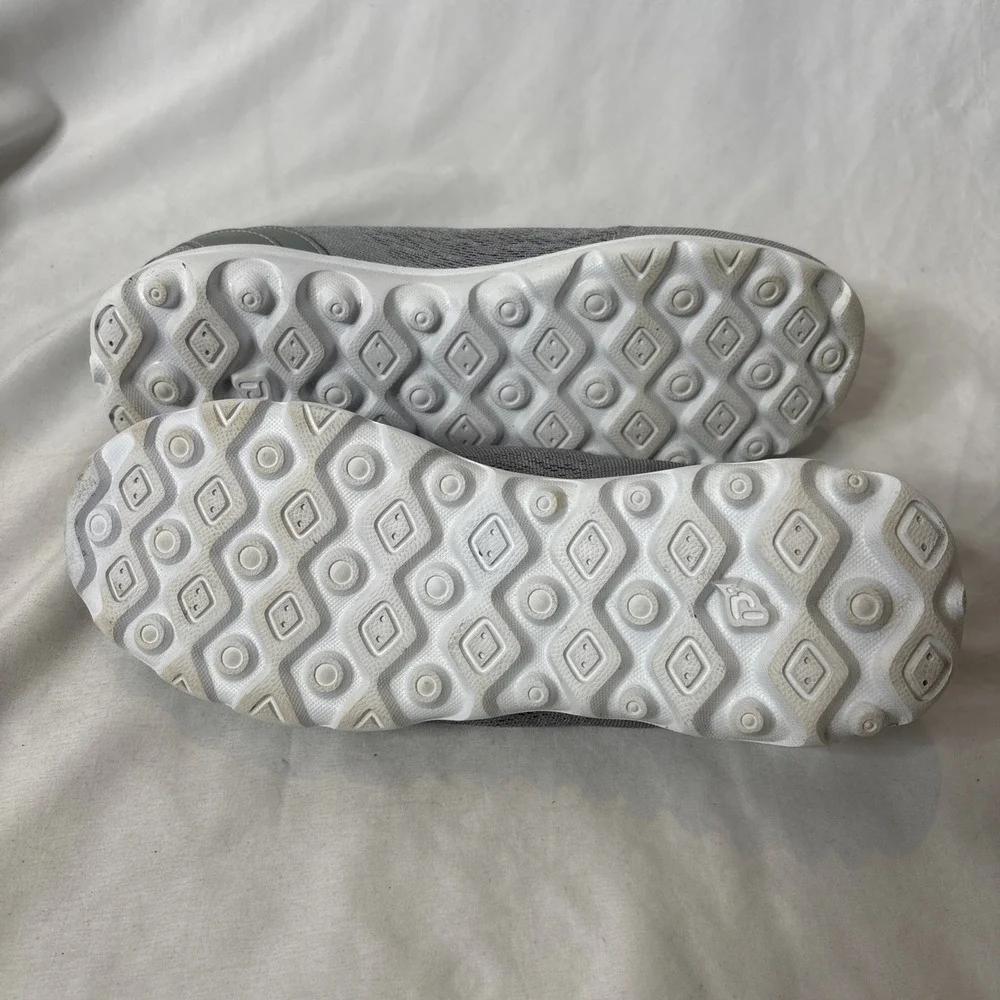 Propet Travelactiv Silver Gray Slip On Walking Sneaker Size‎ 7.5 W5104 Comfort